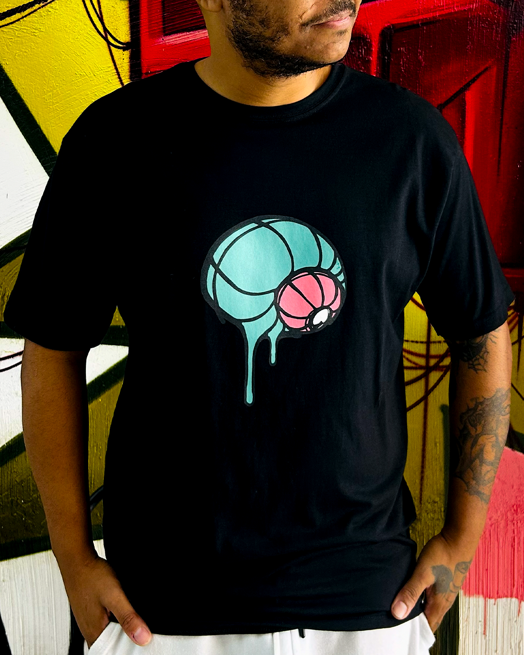 Camiseta - INSANE - BOLOTA VERDE - Preta